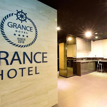 Grance Hotel Busan Bagian luar foto
